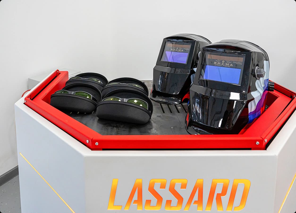 Лазерная сварка в шоуруме ЛАССАРД