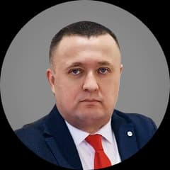 Максим Никонов